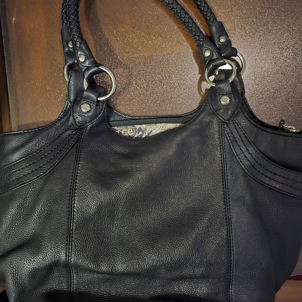 Like New Elegant Black Leather Bag